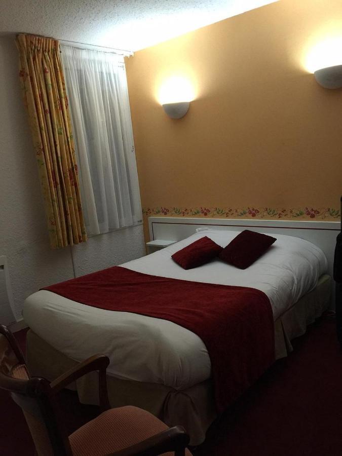 Logis Le Cheval Rouge Hotel 3*