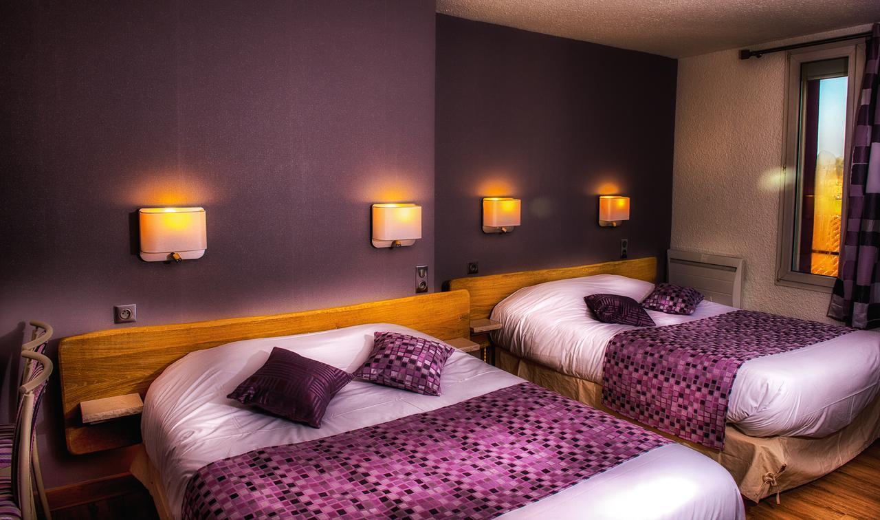 Hotel Logis Le Cheval Rouge 3*