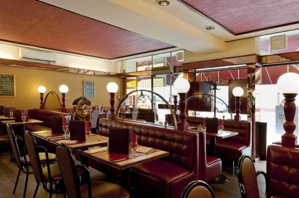 Hotel Logis Le Cheval Rouge